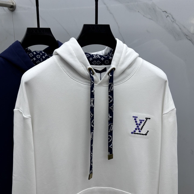 l0vis Vvtt0n hoodies